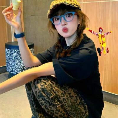 互换后，与渣男他弟恋爱了